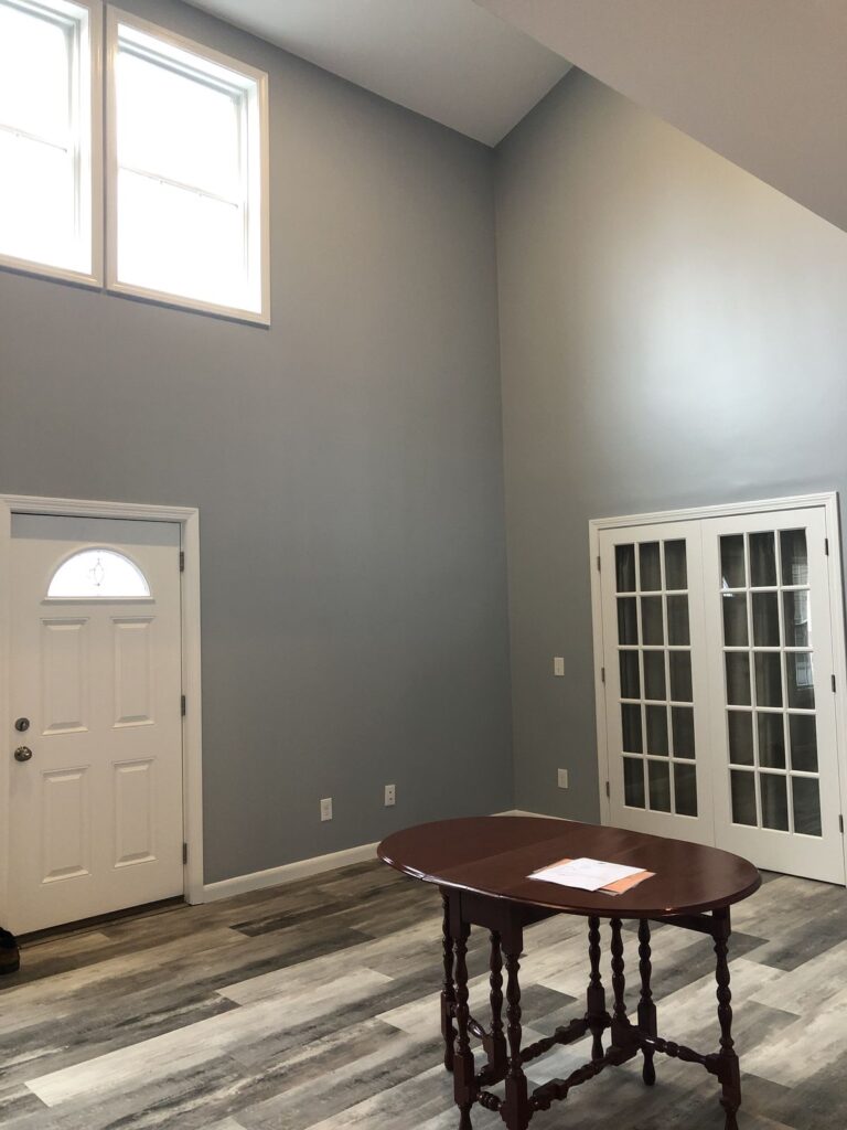 Two-story entry with vaulted ceiling in the Bellingham, MA addition